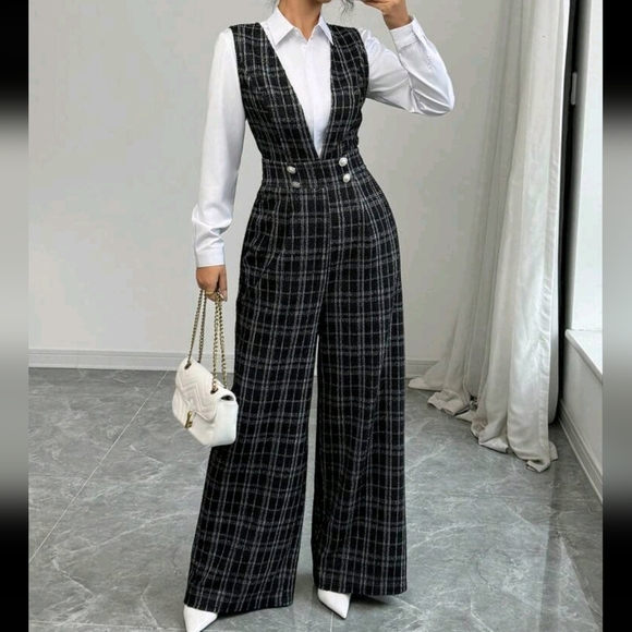 Women's Pearl Button Decor Pockets Wide Leg Jumpsuit - Picture 1 of 4